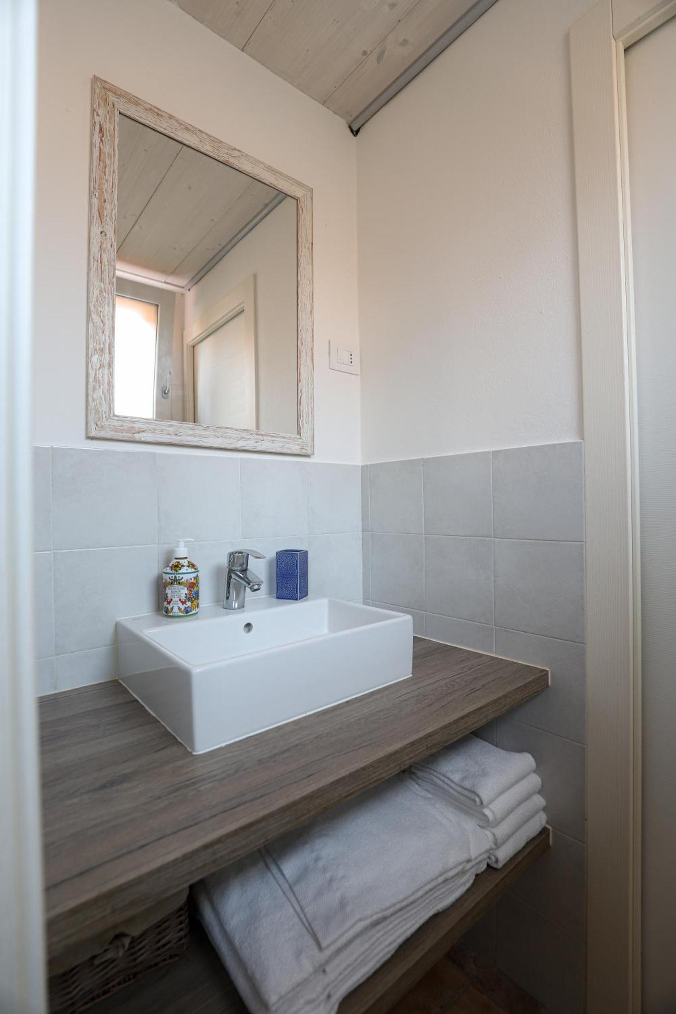 Le Querce Apartments Ronchi  Extérieur photo